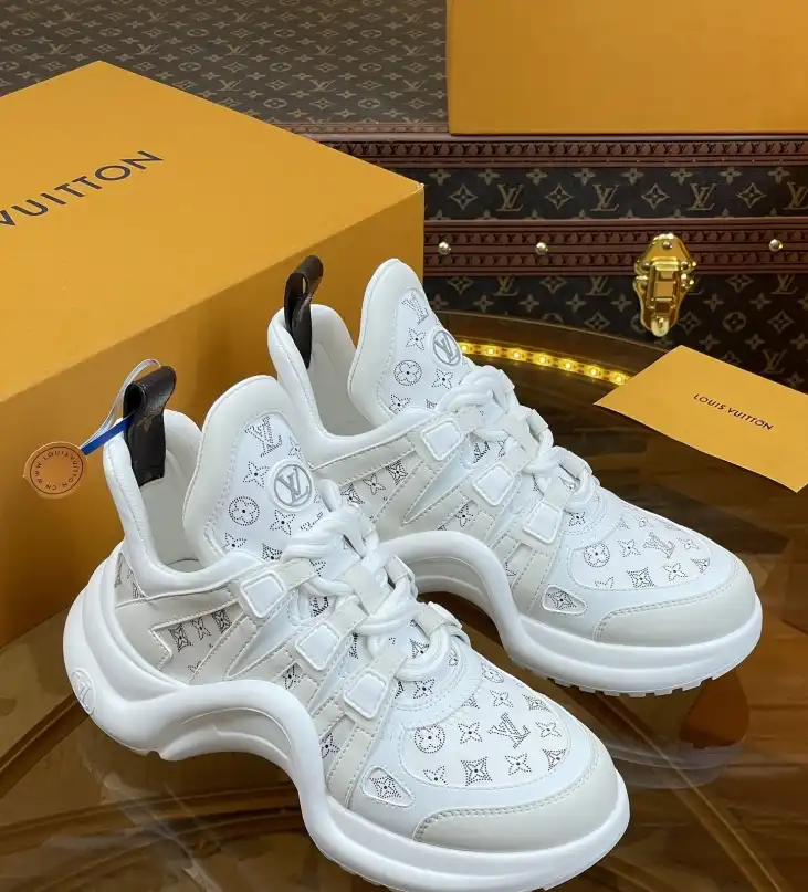 hype Louis Vuitton Sneakers