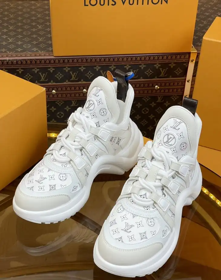 hype Louis Vuitton Sneakers