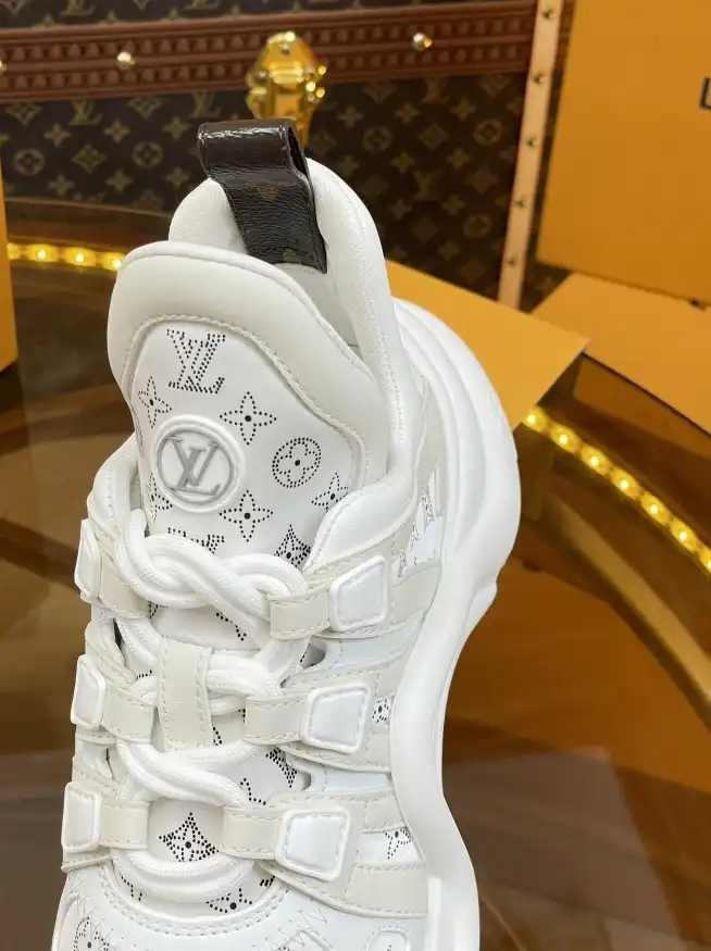 hype Louis Vuitton Sneakers