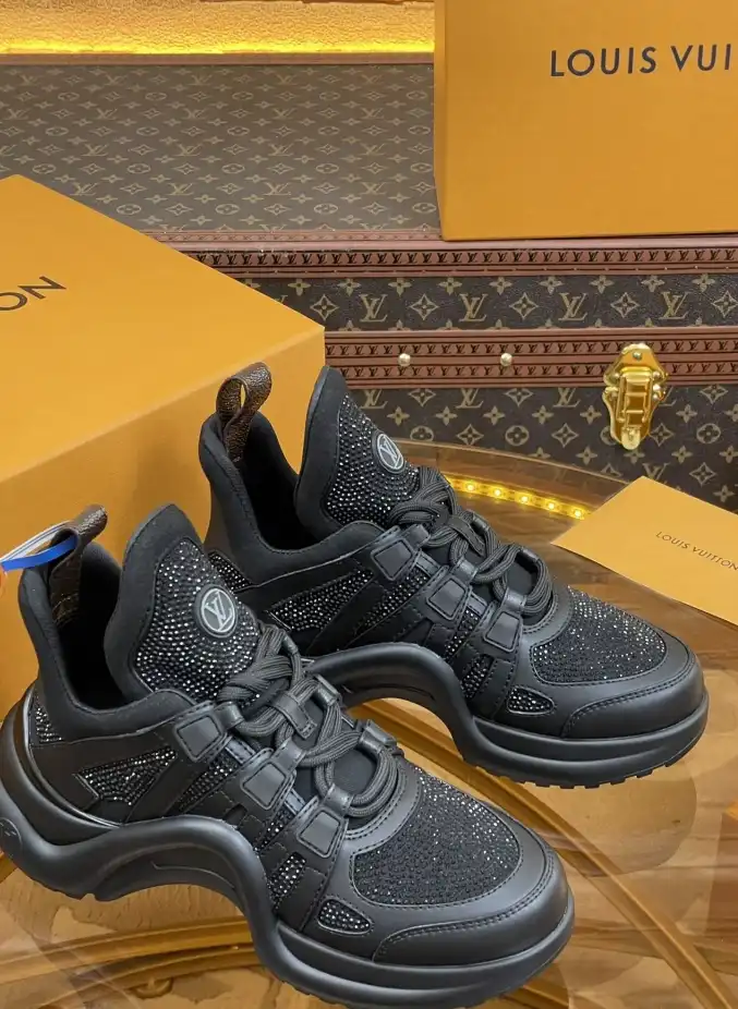 hype Louis Vuitton Sneakers