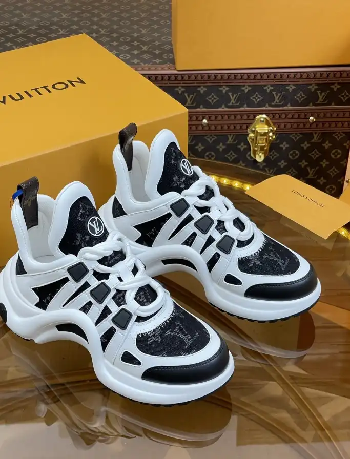 hype Louis Vuitton Sneakers