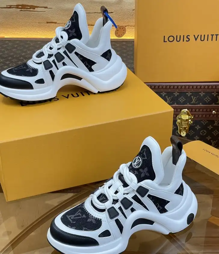 hype Louis Vuitton Sneakers