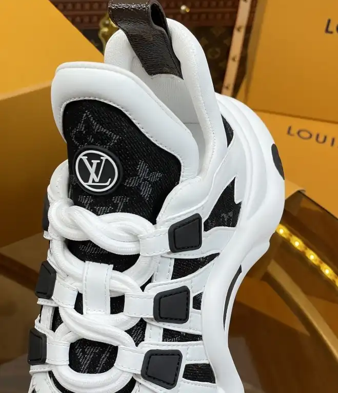 hype Louis Vuitton Sneakers