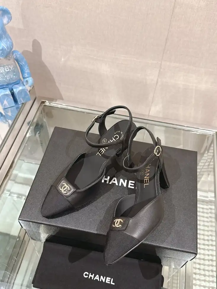 hype Chanel High Heels