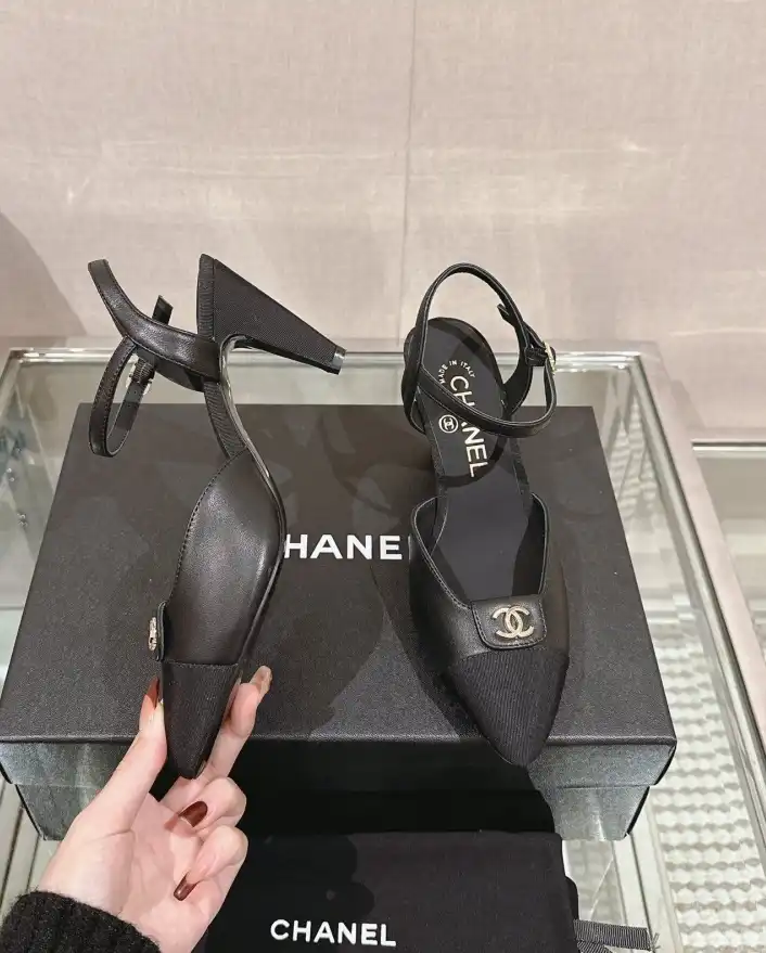 hype Chanel High Heels