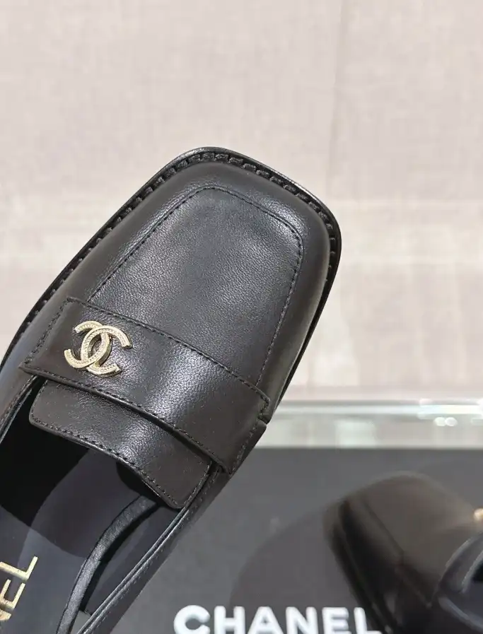 hype Chanel High Heels