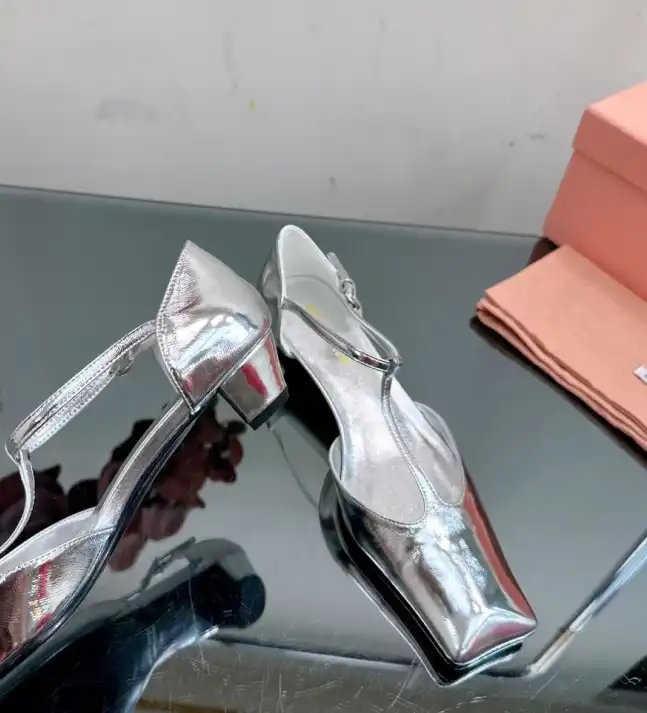 hype Miu Miu Slippers