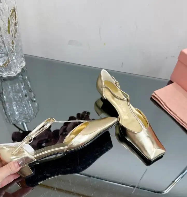 hype Miu Miu Slippers