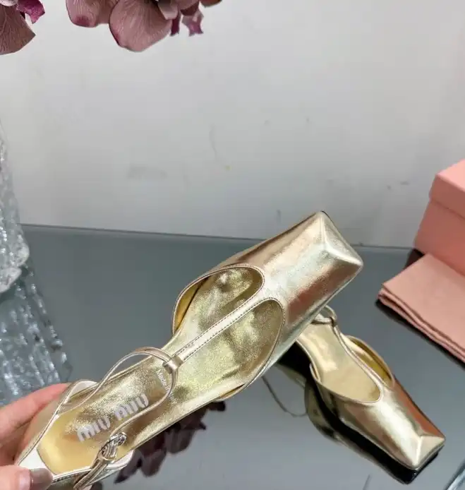 hype Miu Miu Slippers