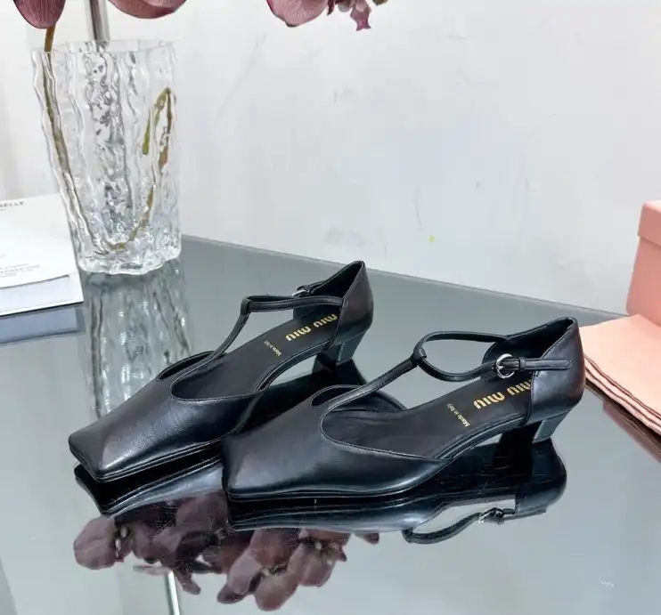 hype Miu Miu Slippers