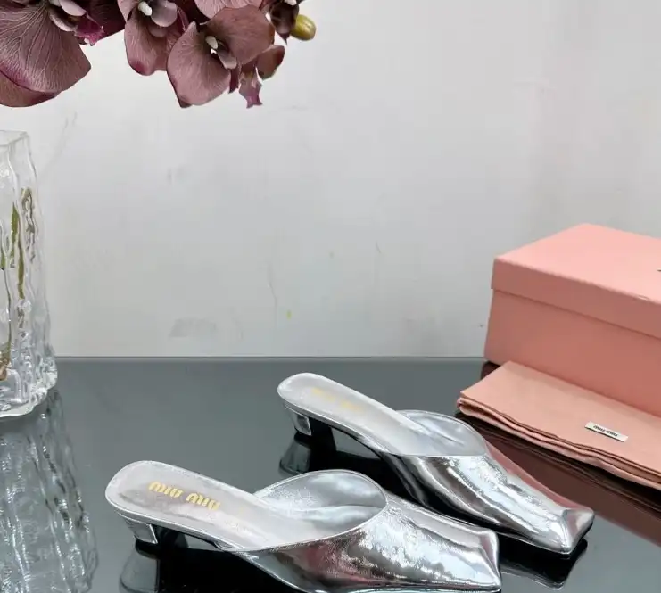 hype Miu Miu Slippers