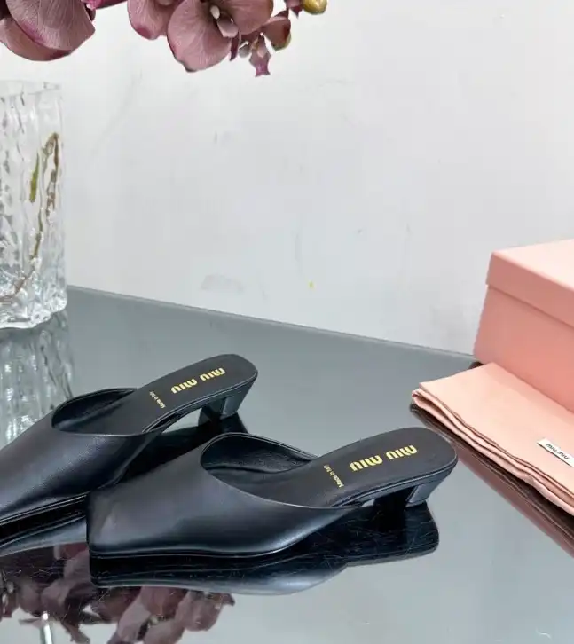 hype Miu Miu Slippers