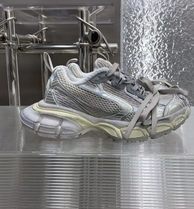 hype Balenciaga Sneakers