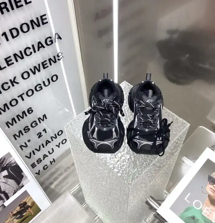 hype Balenciaga Sneakers