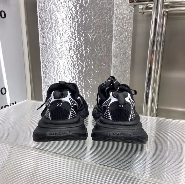 hype Balenciaga Sneakers