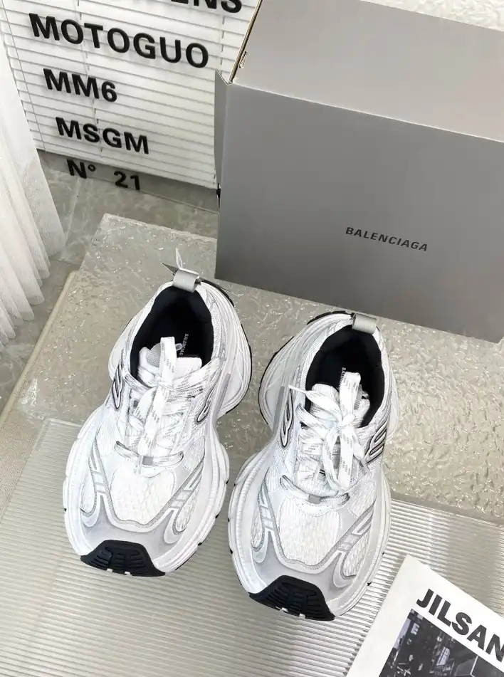 hype Balenciaga Sneakers