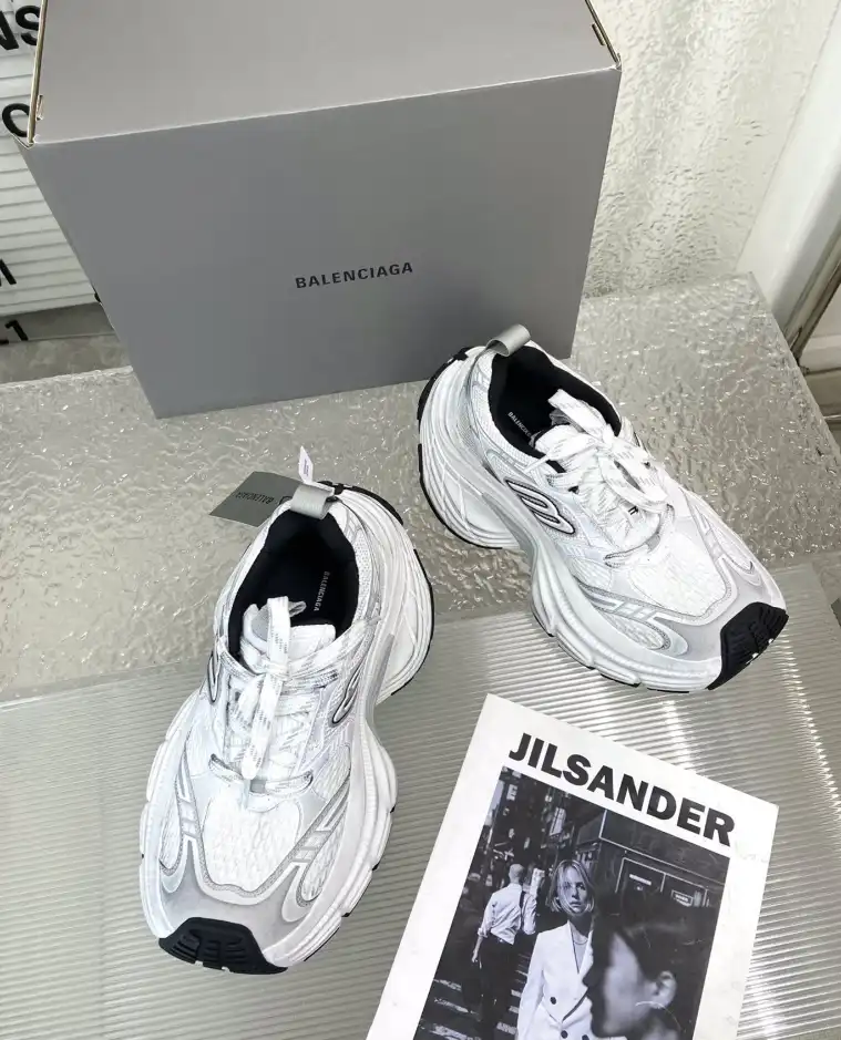 hype Balenciaga Sneakers