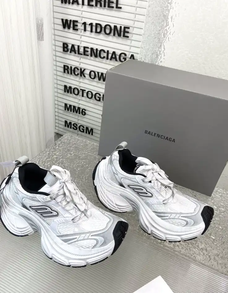 hype Balenciaga Sneakers