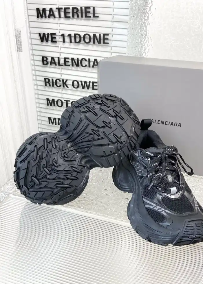 hype Balenciaga Sneakers