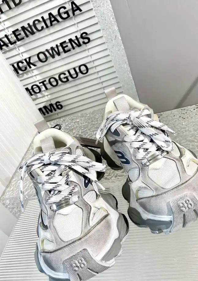 hype Balenciaga Sneakers