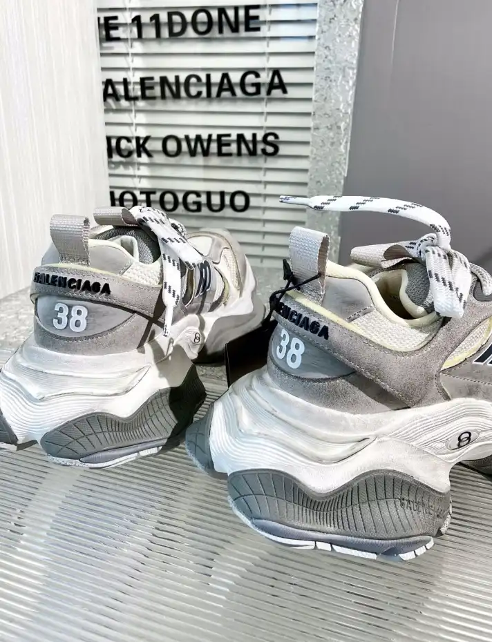 hype Balenciaga Sneakers