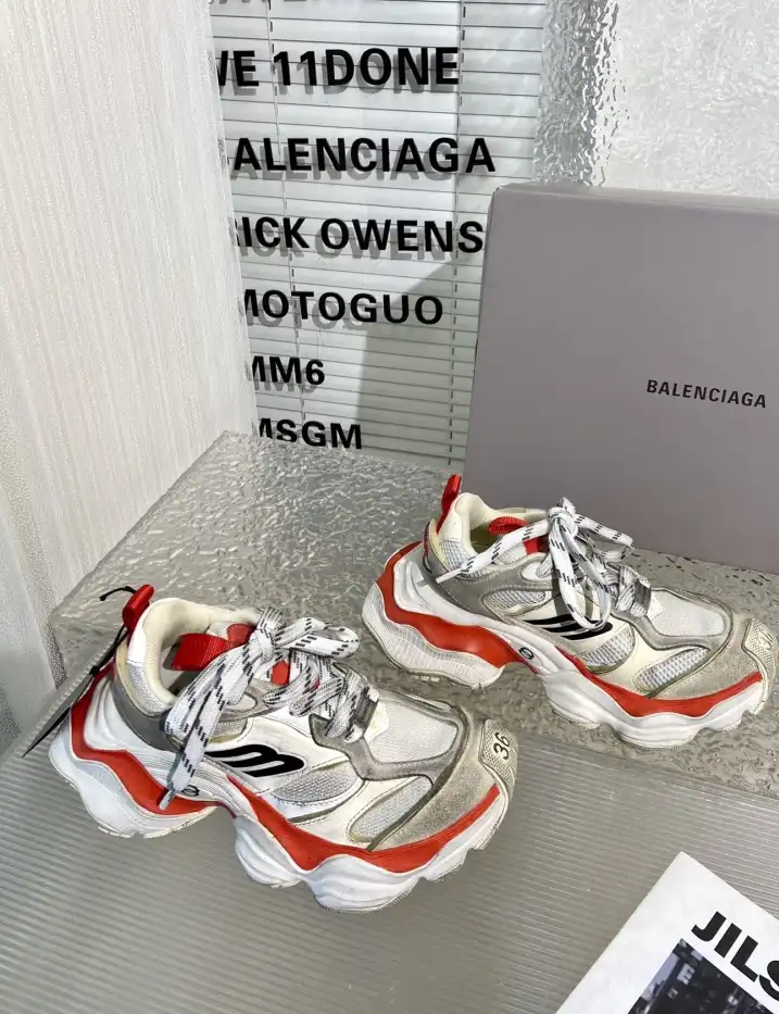 hype Balenciaga Sneakers