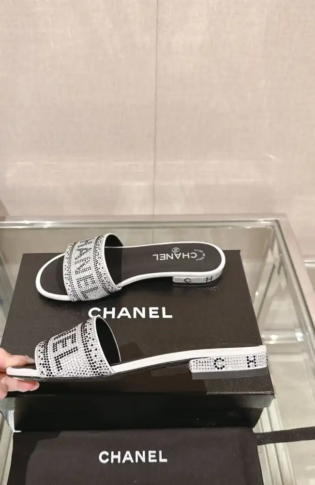 hype Chanel Slippers