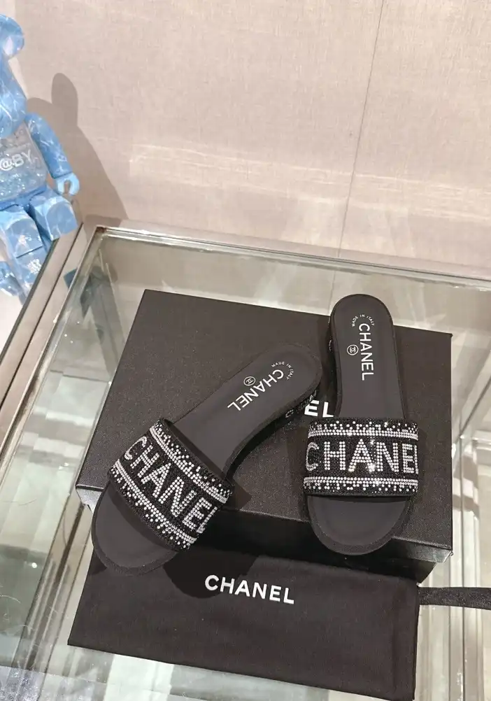 hype Chanel Slippers