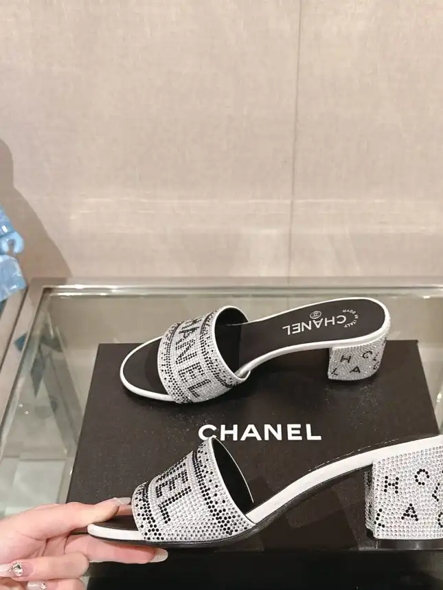 hype Chanel High Heels