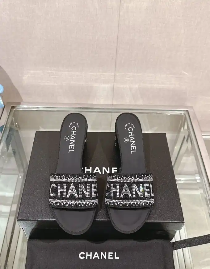 hype Chanel High Heels