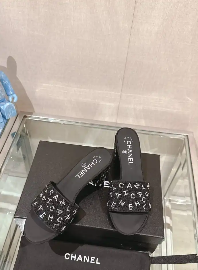 hype Chanel High Heels