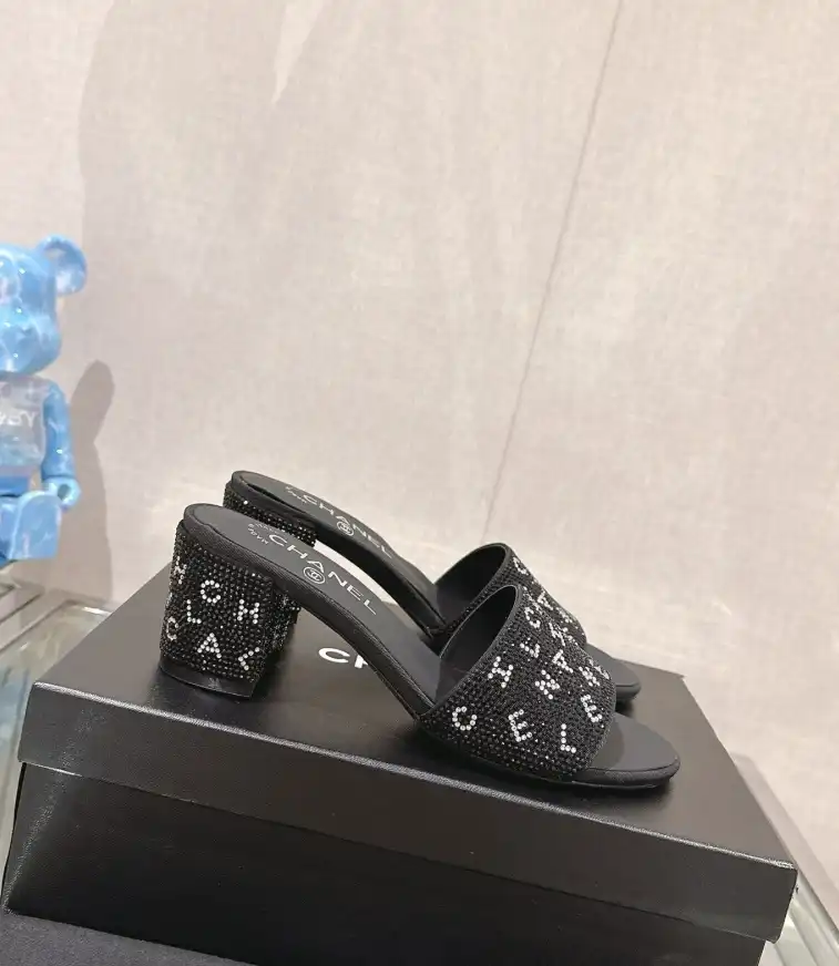 hype Chanel High Heels