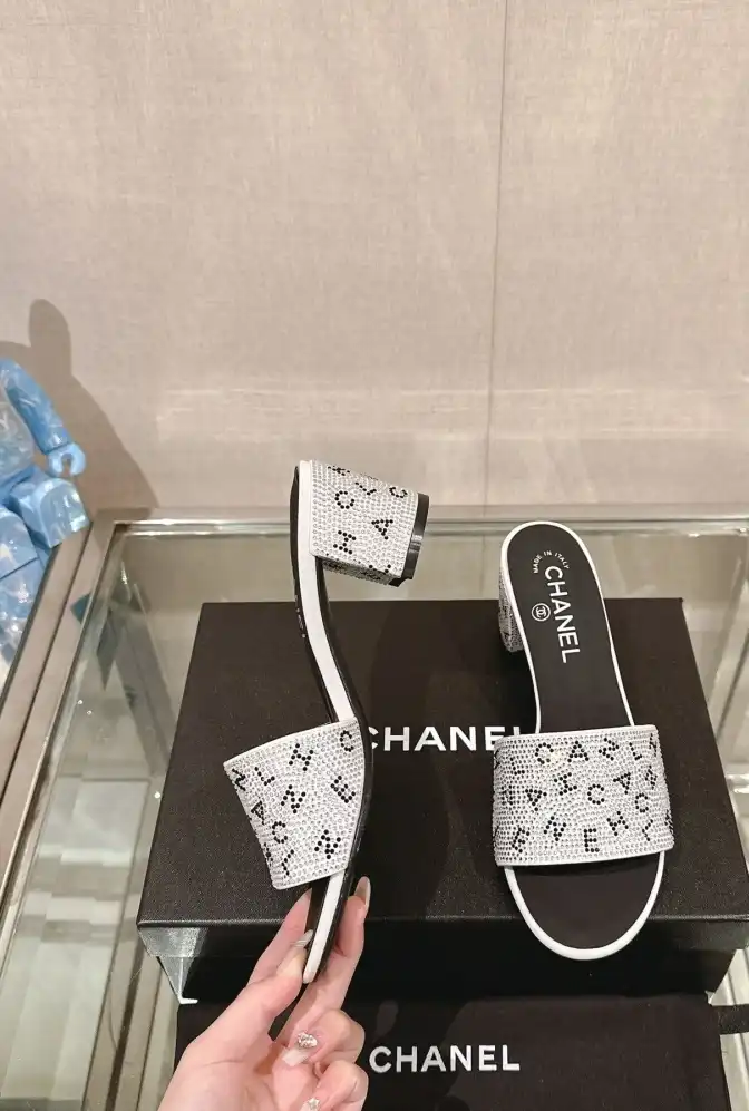 hype Chanel High Heels