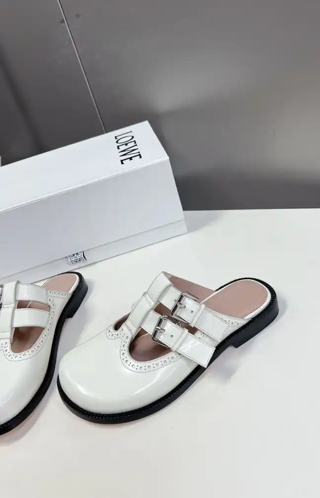 hype Loewe Slippers