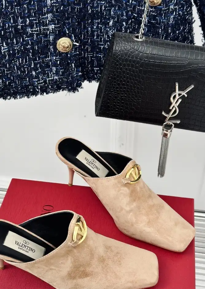 hype Valentino High Heels