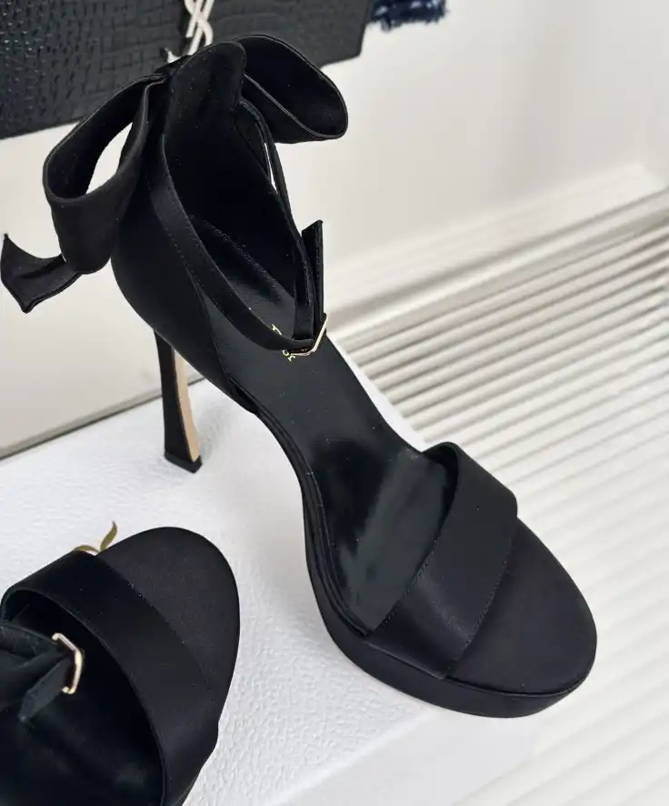 hype Christian Dior High Heels