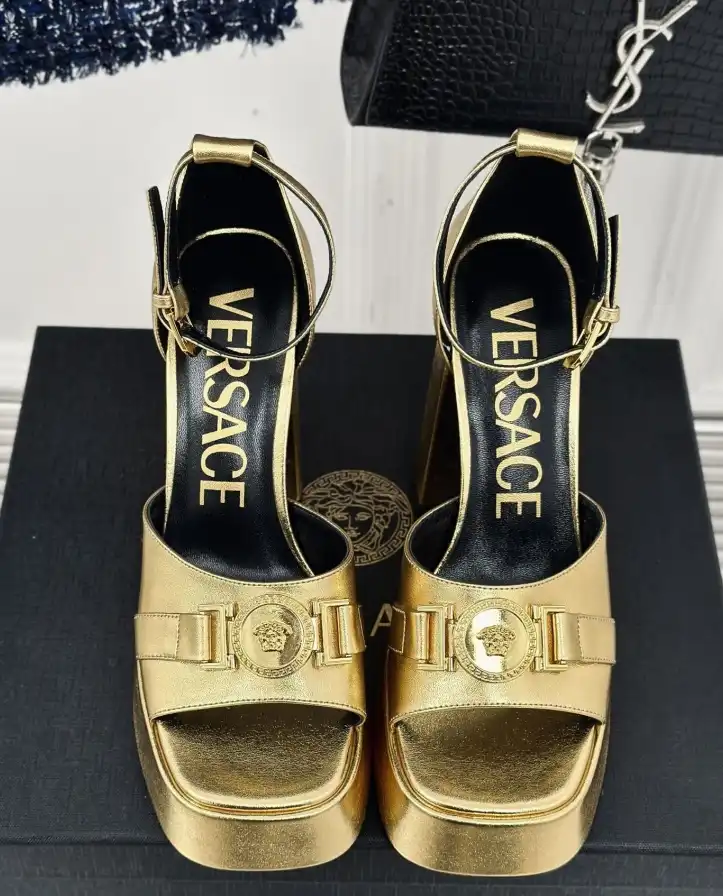 hype Givenchy High Heels