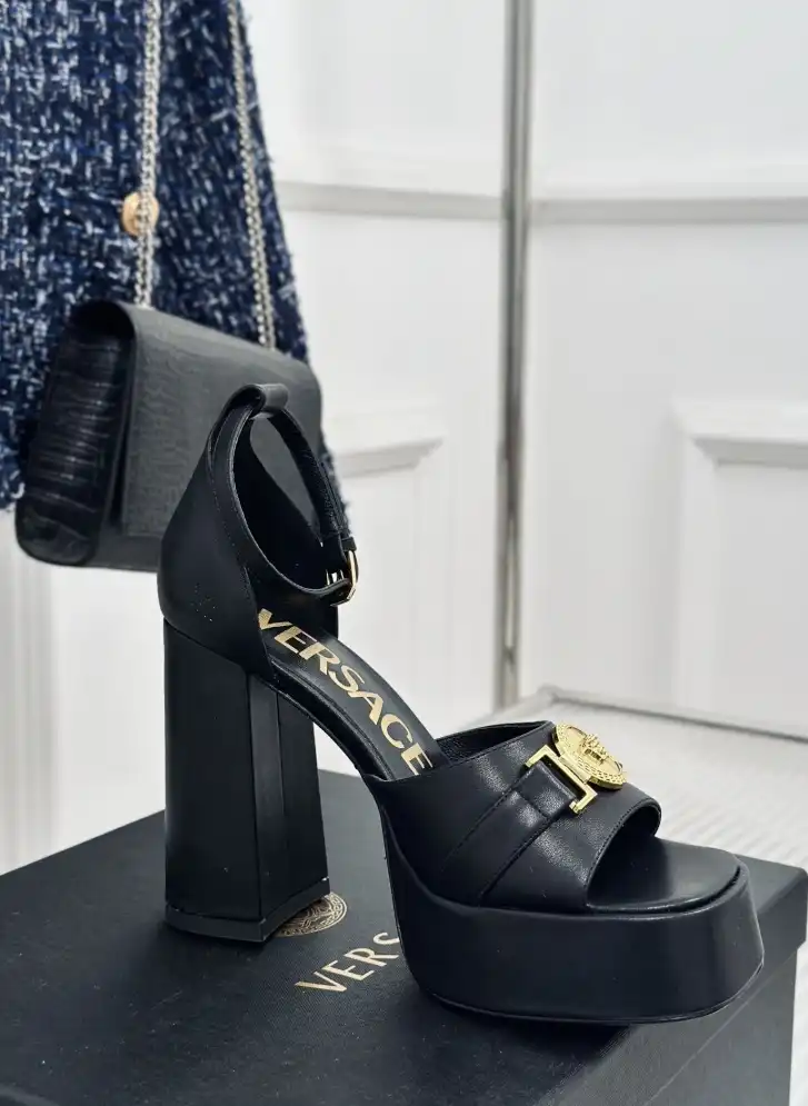 hype Givenchy High Heels