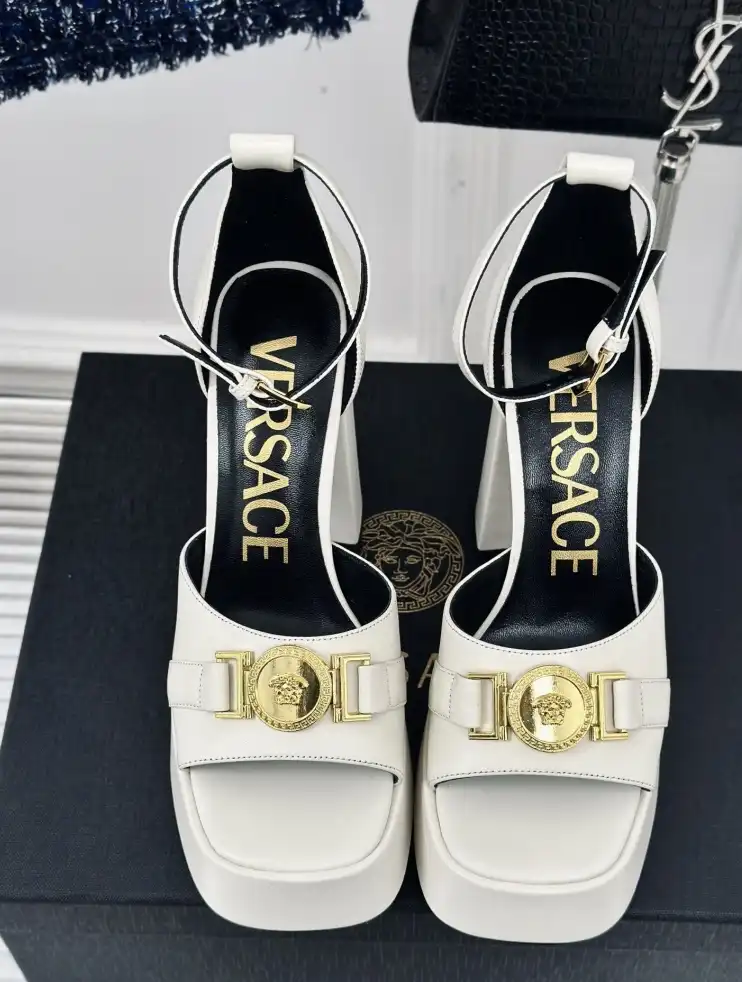 hype Givenchy High Heels