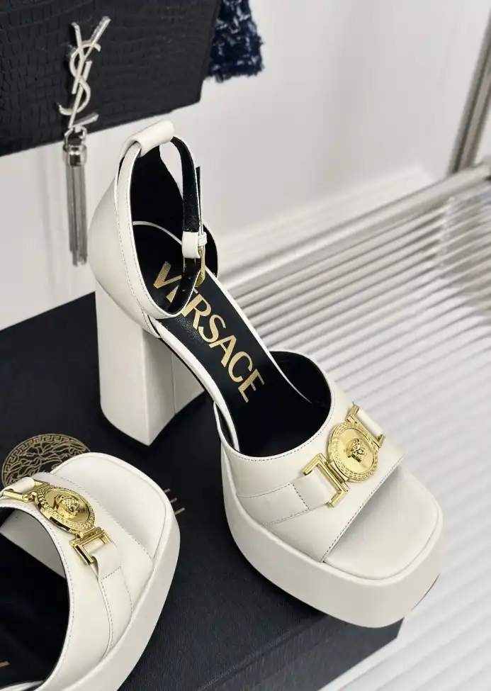 hype Givenchy High Heels