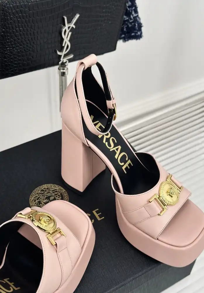 hype Givenchy High Heels