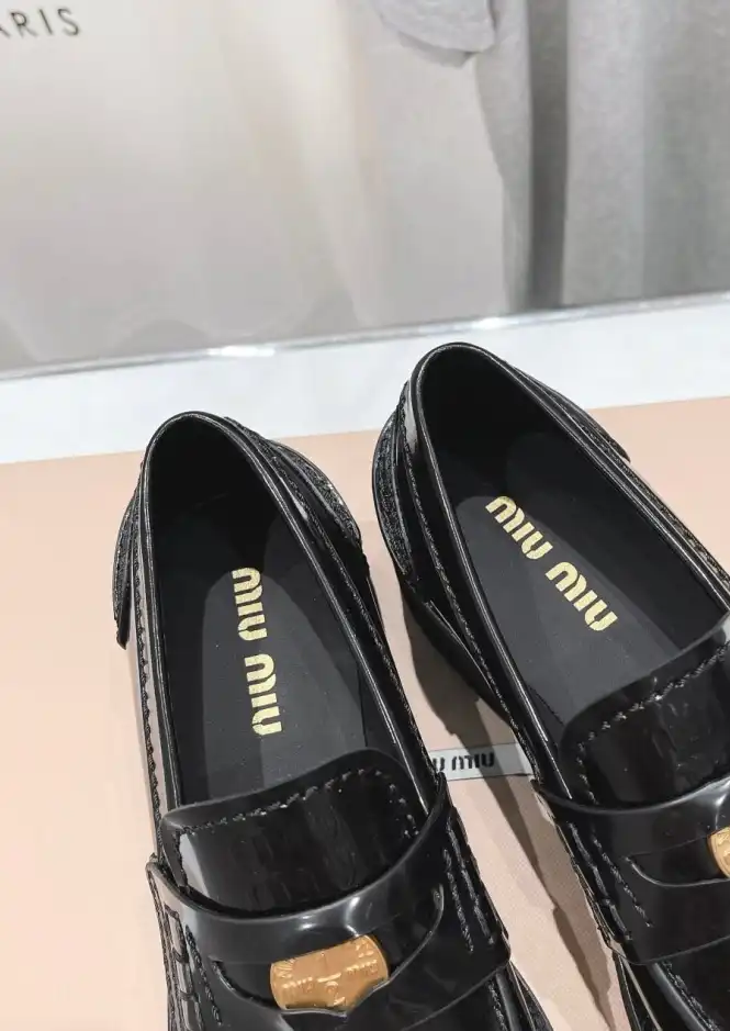 hype Miu Miu Leather Shoes