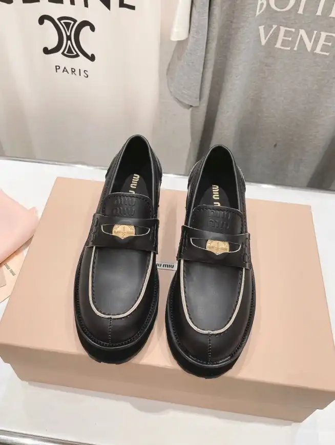 hype Miu Miu Leather Shoes