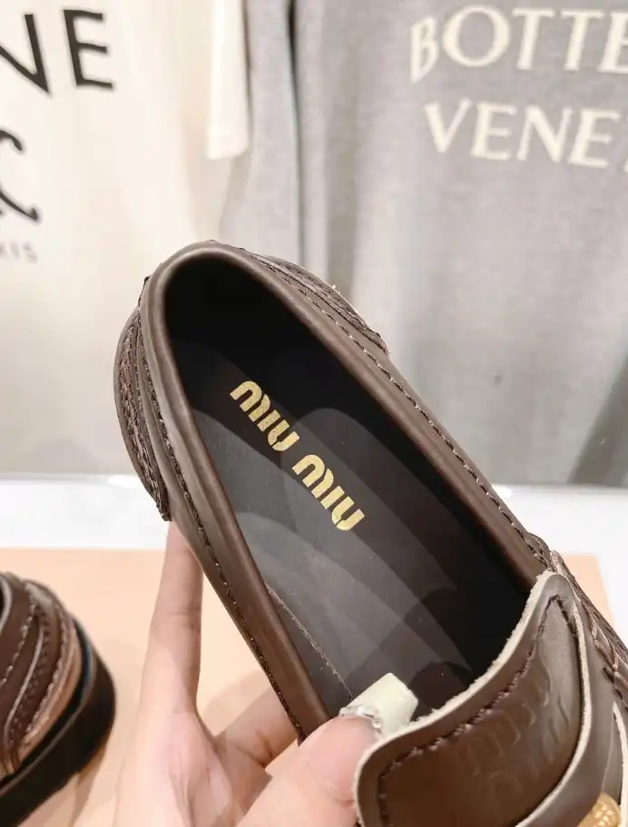 hype Miu Miu Leather Shoes