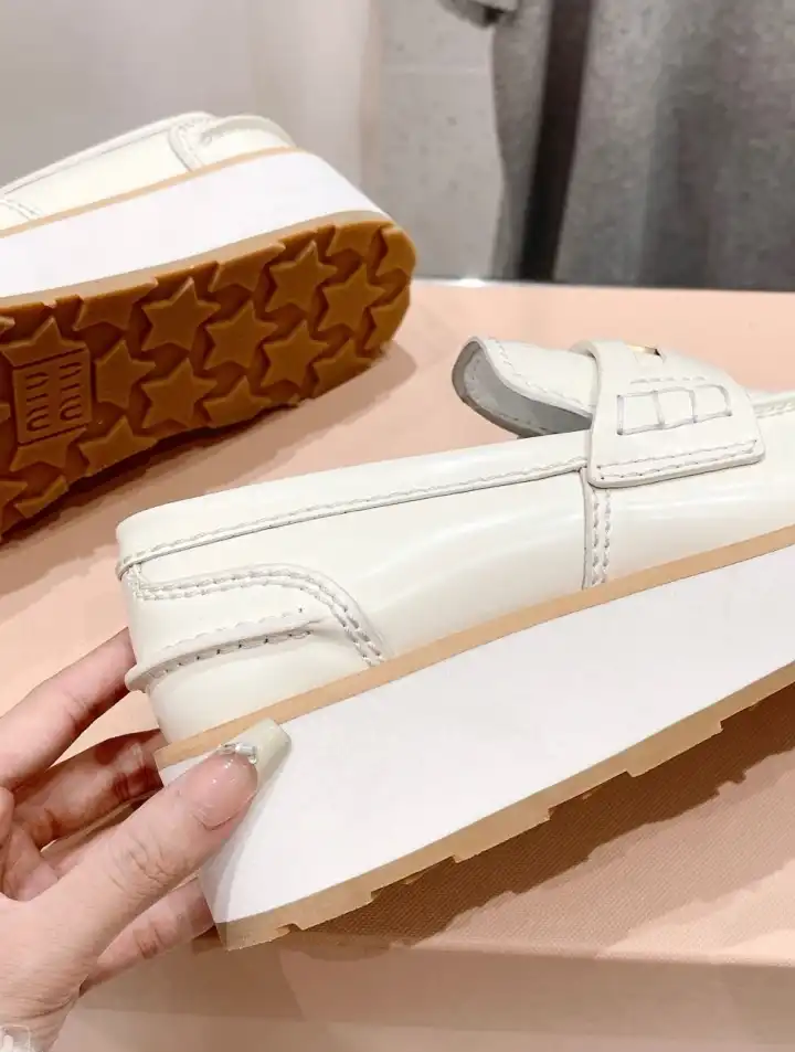 hype Miu Miu Leather Shoes