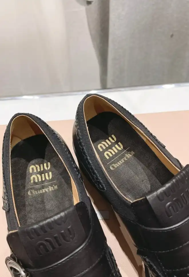 hype Miu Miu Leather Shoes