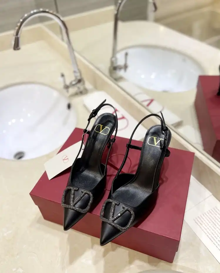 hype Valentino High Heels