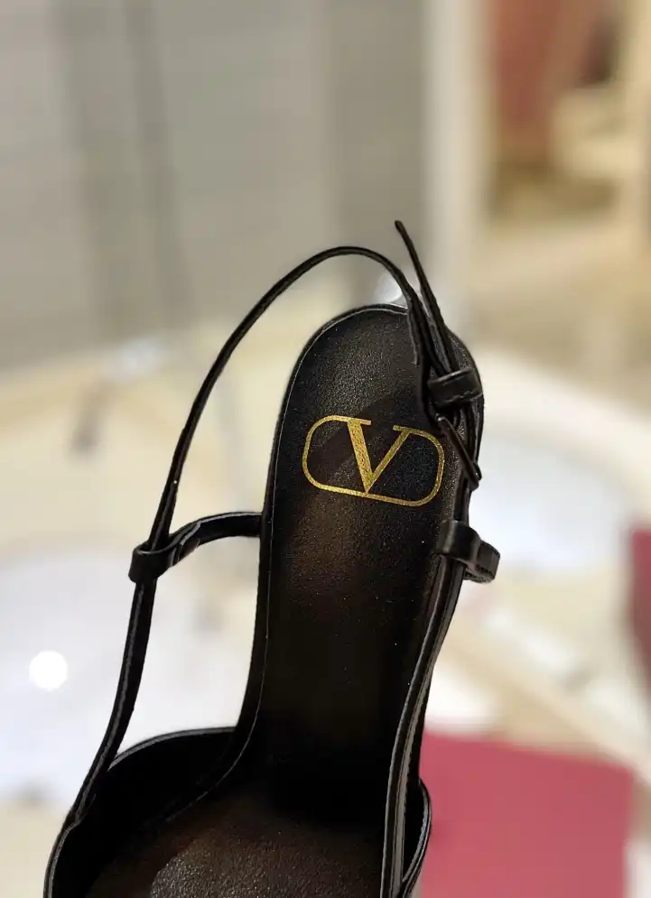 hype Valentino High Heels