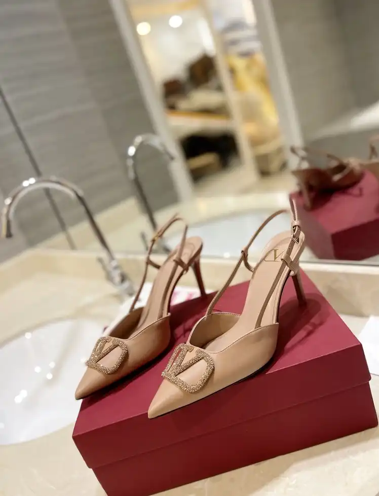 hype Valentino High Heels