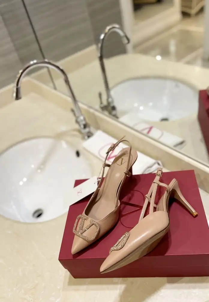 hype Valentino High Heels